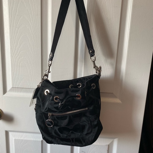 Coach poppy draw string bag TAGS STILL ON - Picture 3 of 6